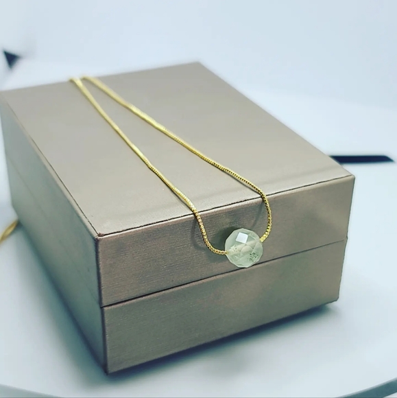 Prehnite necklace - Picture 2 of 4